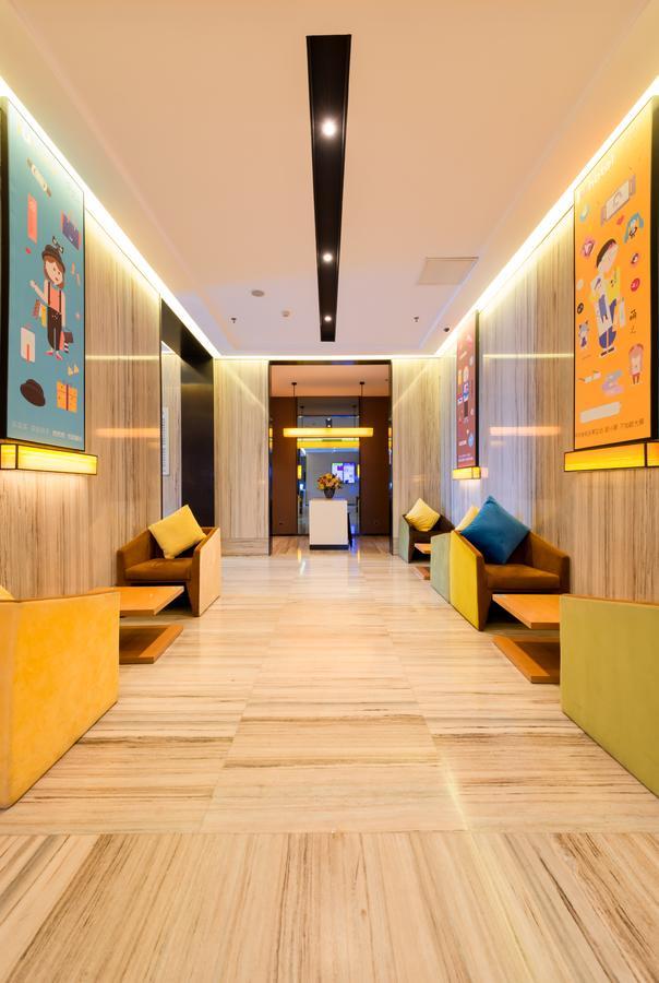 IU Hotel Guiyang Shibei Road Eksteriør billede