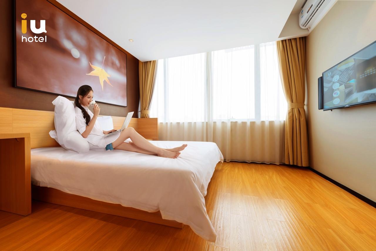 IU Hotel Guiyang Shibei Road Eksteriør billede